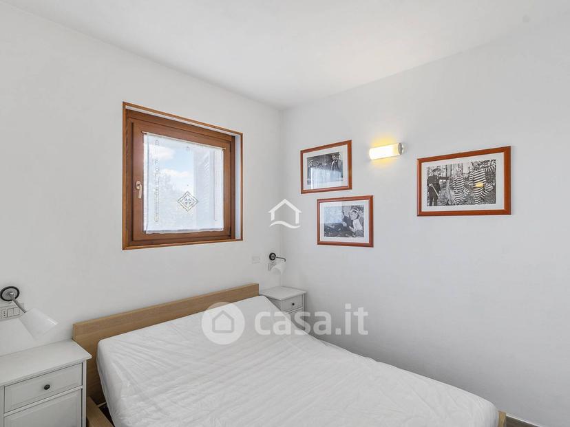 Villa in Via Luigi Cocca — foto 17 di 29