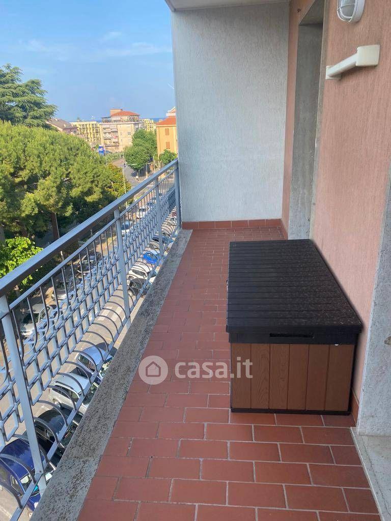Trilocale in Via Valle d'Aosta — foto 5 di 8