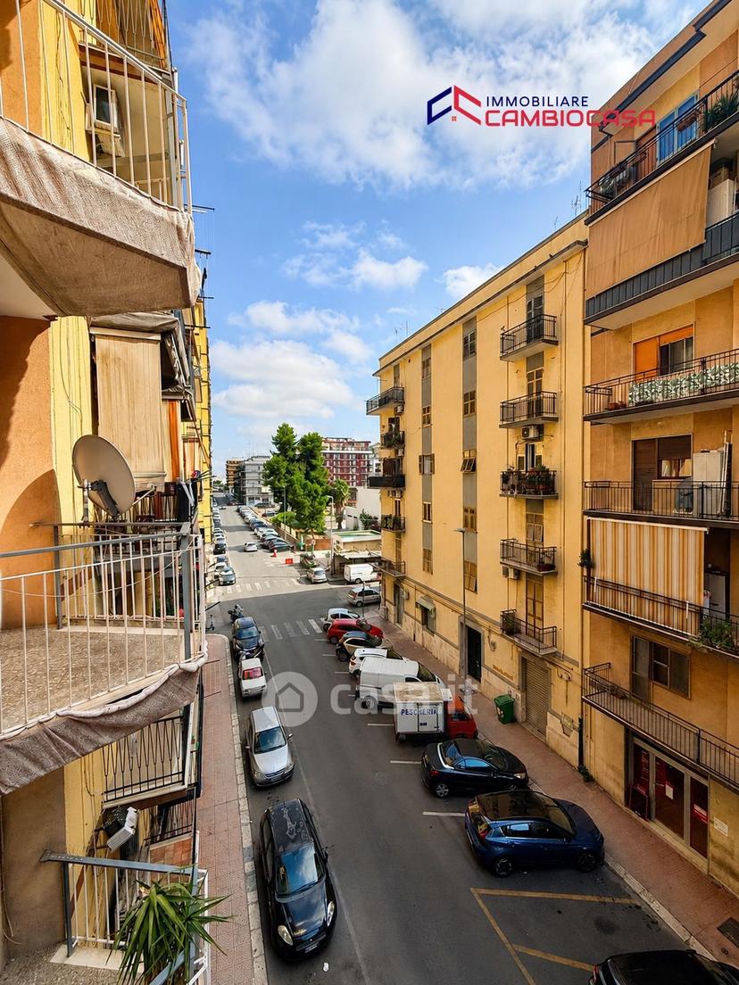Trilocale in Via Emilia 59 — foto 2 di 16