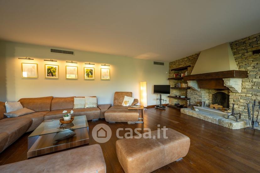 Villa in Corso Langhe — foto 11 di 16