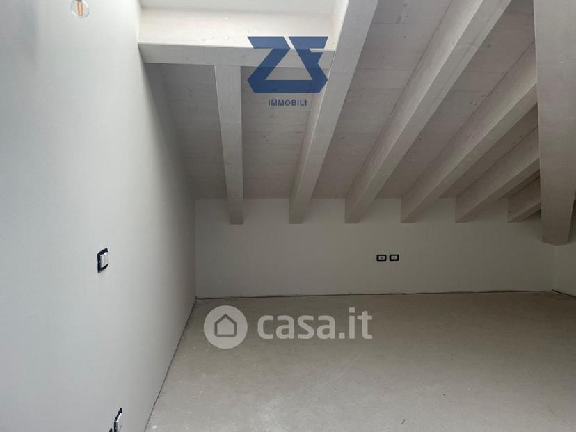 Trilocale in Via San Pio X — foto 28 di 35
