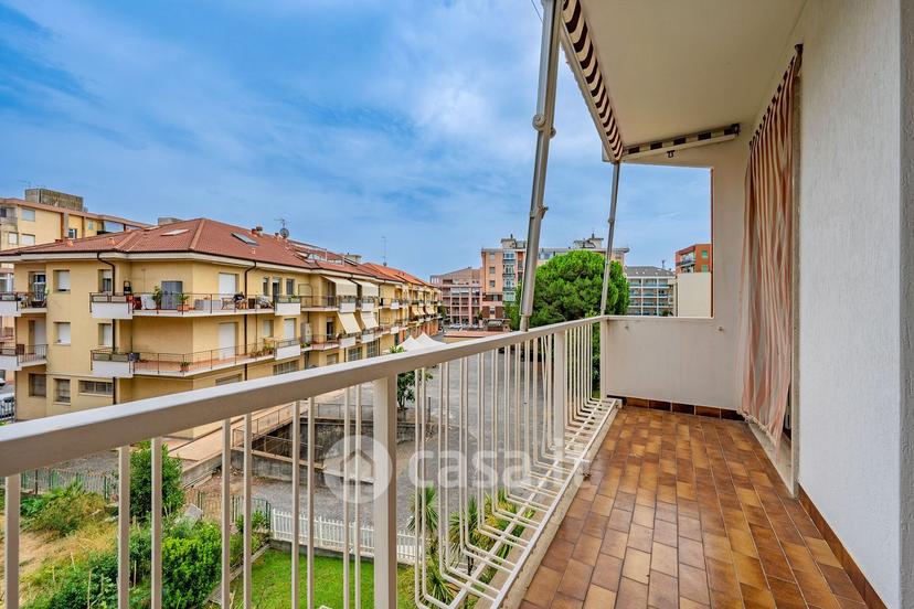 Trilocale in Via Nino Bixio 18 — foto 10 di 31