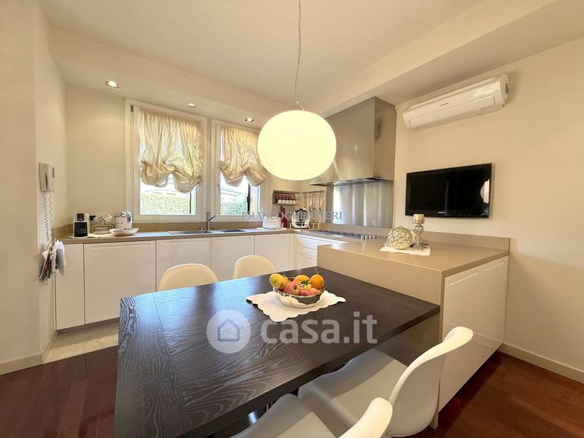 Villa in Via Maroncelli — foto 31 di 38