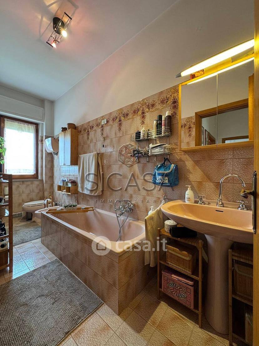 Quadrilocale in Via della Stazione 7 — foto 5 di 28