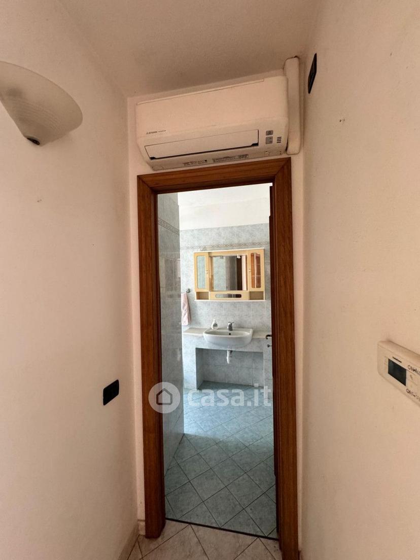 Trilocale in Via Santuario 63 — foto 19 di 28