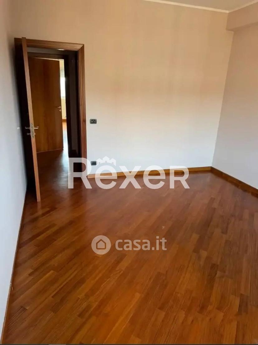 Appartamento in Via Mons Catarella — foto 2 di 6