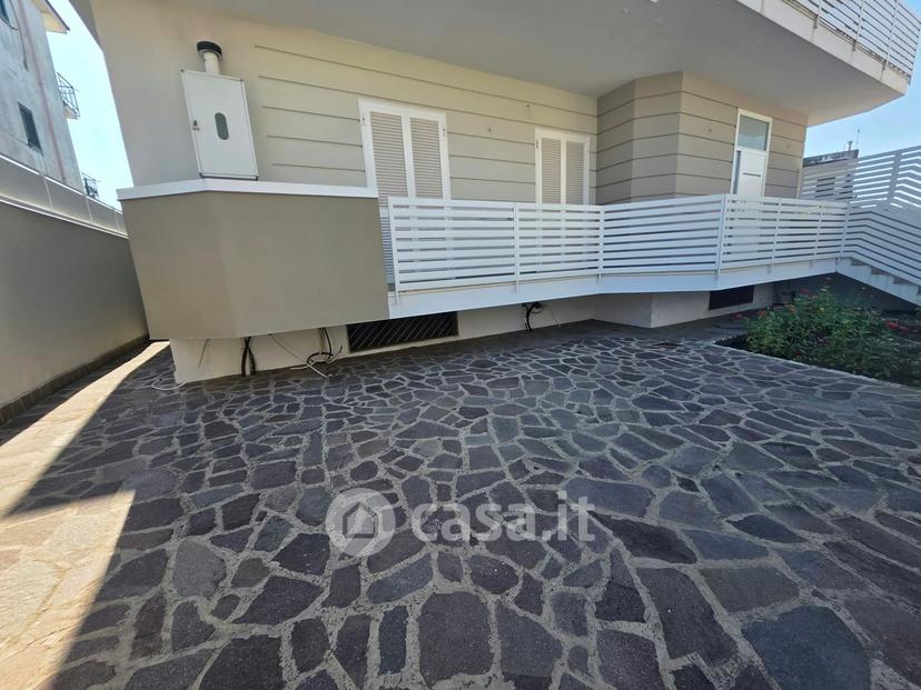 Trilocale in Via Costantinopoli — foto 6 di 8