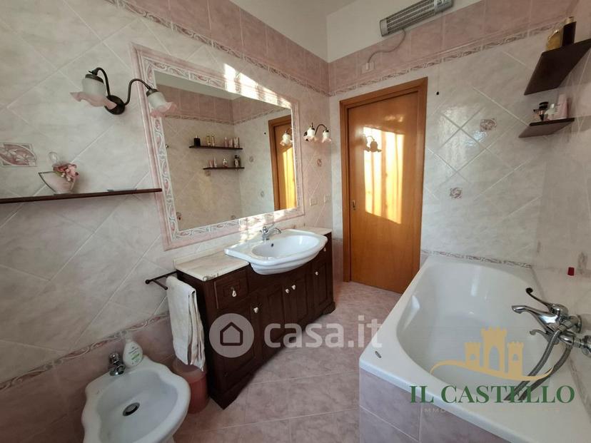 Villa in Via Garibaldi — foto 39 di 42