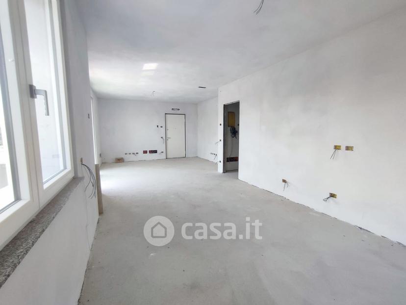 Trilocale in Via Valtrighe — foto 13 di 33