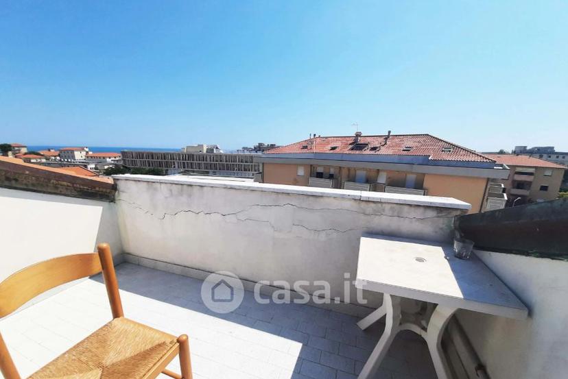 Quadrilocale in Via Giacomo Puccini 91 — foto 3 di 26