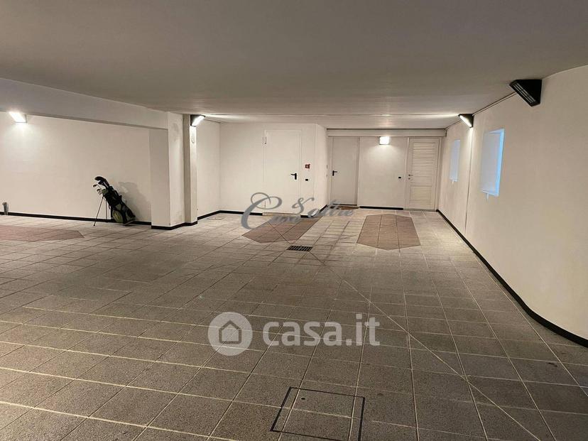 Villa in Via Cervino 1 — foto 24 di 25