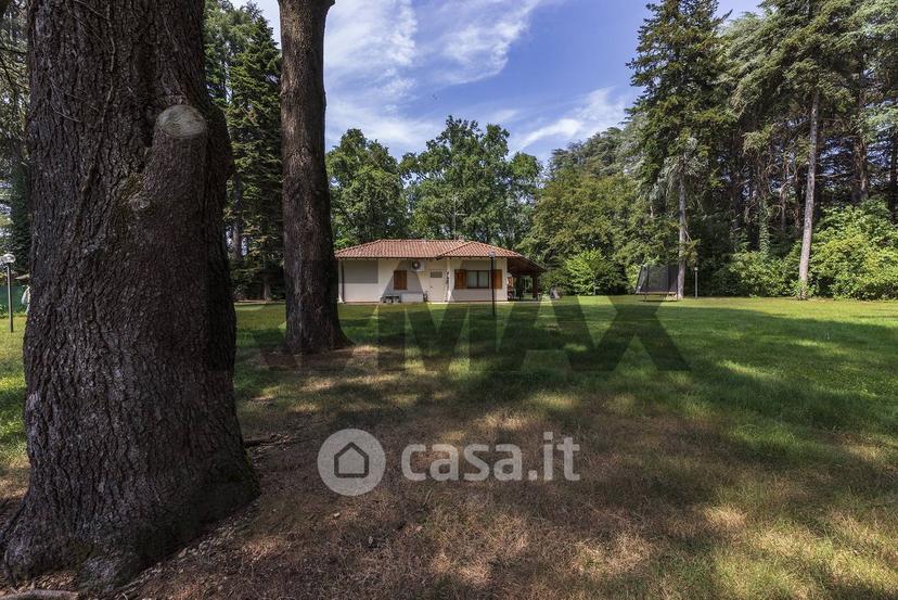 Villa in Via Armando Diaz 90 — foto 32 di 38