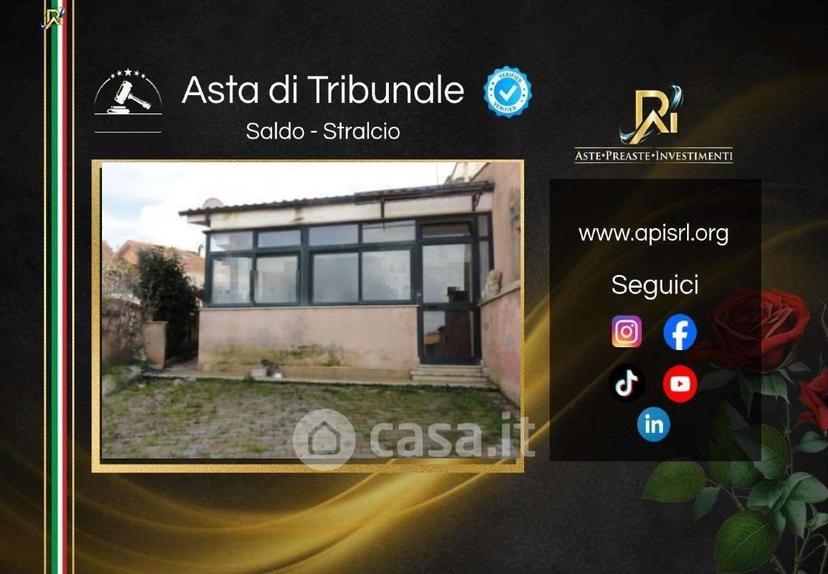 Trilocale in Via Bassano del Grappa 19 — foto 10 di 35