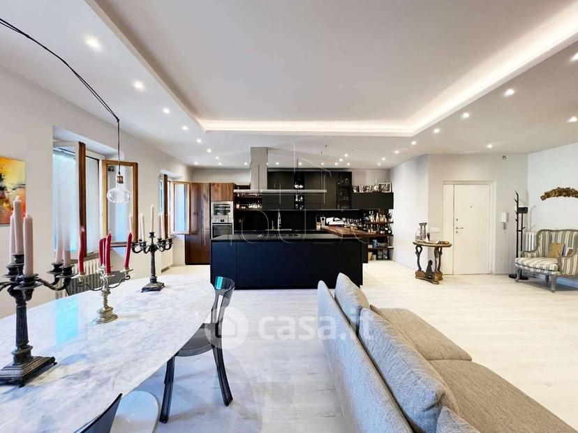 Quadrilocale in Via del Campo della Fiera — foto 4 di 33