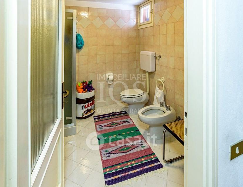 Villa in Via U. Foscolo 16 — foto 8 di 31