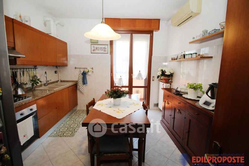 Trilocale in Via Como — foto 4 di 23