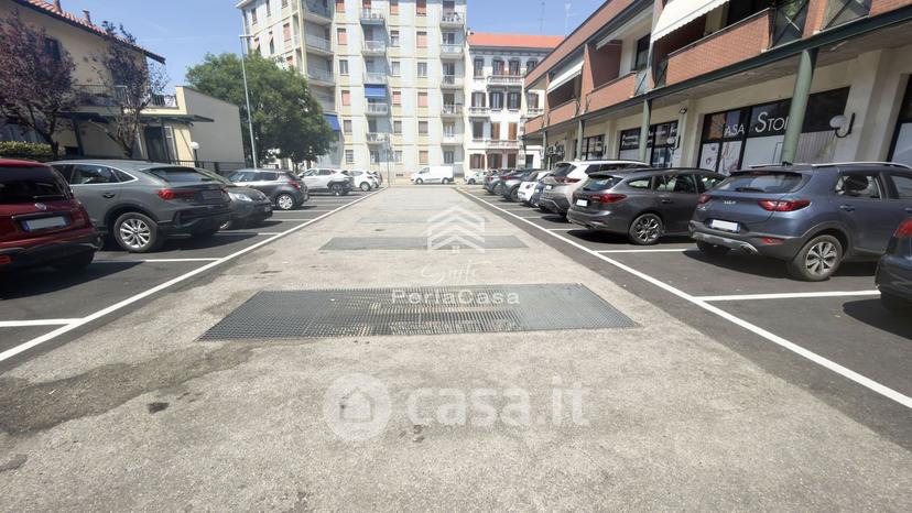 Monolocale in Via Eleonora Duse 11 — foto 11 di 20