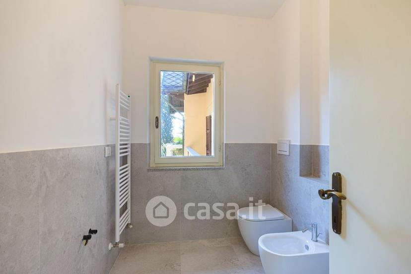 Villa in Via Angelo Cantoni 12 — foto 3 di 53
