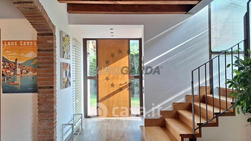 Villa in Via Dosso 10 — foto 24 di 60