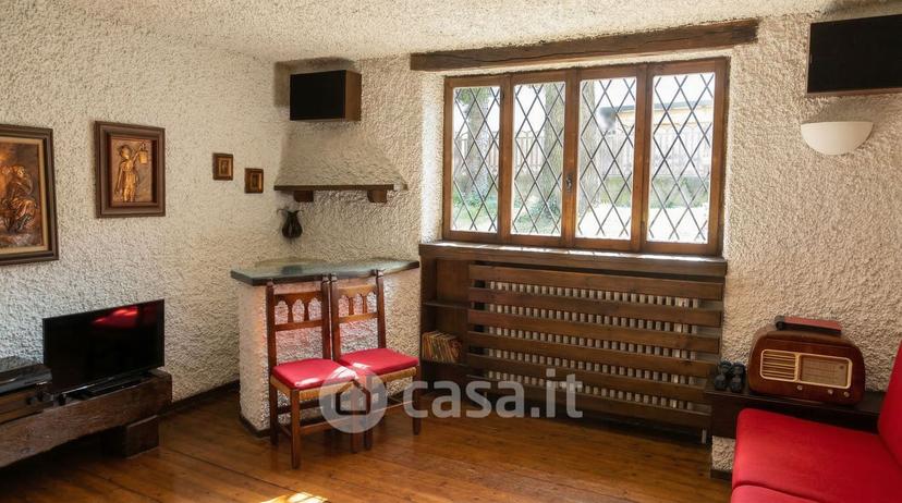 Villa in Via Edmondo de Amicis 7 — foto 33 di 43