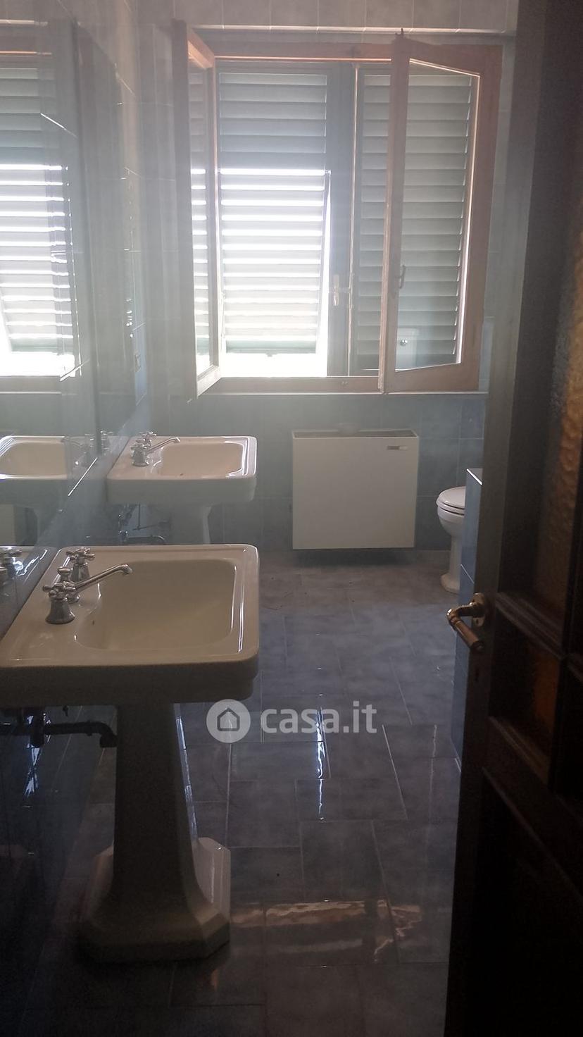 Villa in Via Giuseppe Verdi 6 — foto 29 di 38
