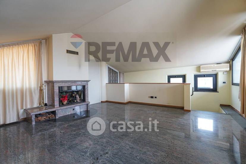 Appartamento in Via Italia 12 — foto 21 di 54