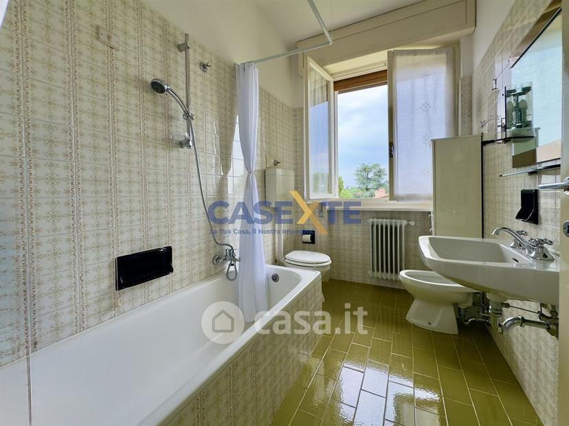 Trilocale in Via Como — foto 25 di 32
