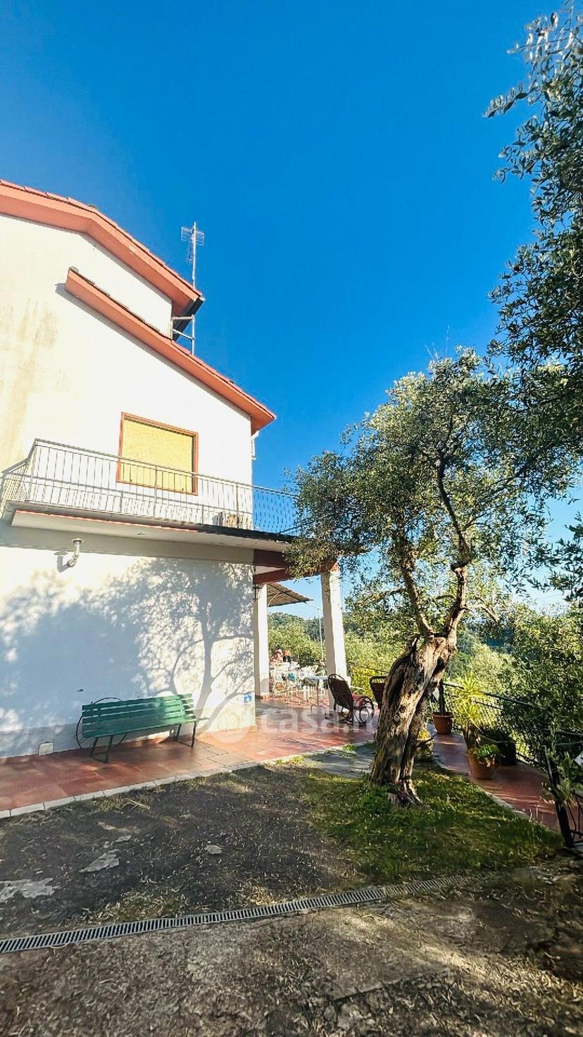 Villa in Via Fratelli Aristide E Alduino Castellini 8 — foto 27 di 49