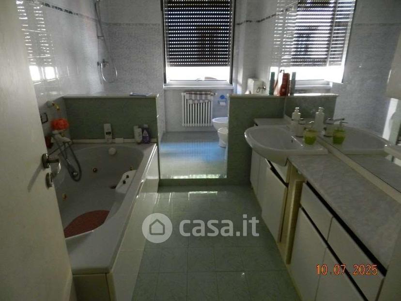 Trilocale in Largo G. Garibaldi 2 — foto 18 di 18