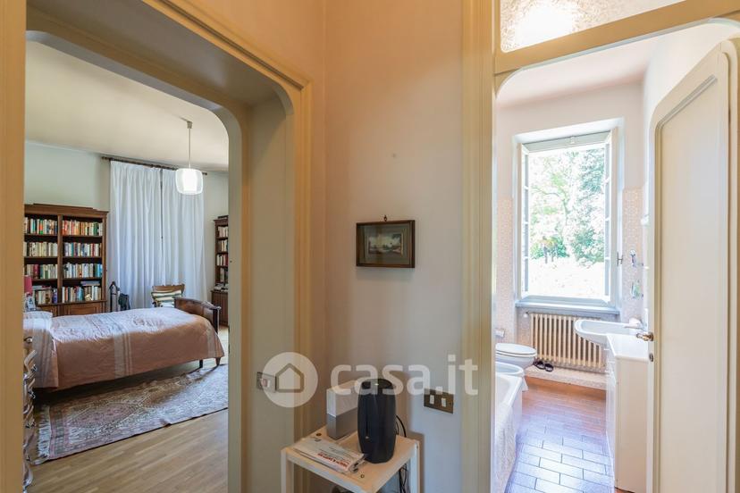 Villa in Piazza Leva 1 — foto 21 di 74