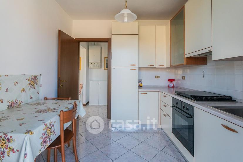 Trilocale in Via Giacomo Leopardi 12 — foto 42 di 56