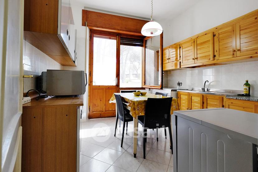 Villa in Viale delle Pleiadi 11 — foto 2 di 12