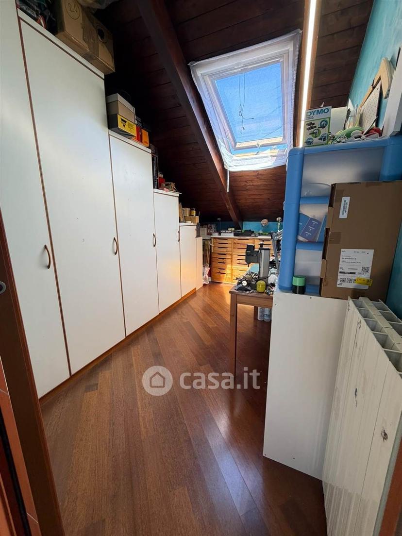 Trilocale in Via Bruno Buozzi 56 — foto 19 di 45