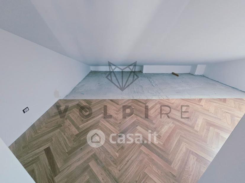 Trilocale in Via Ungheria