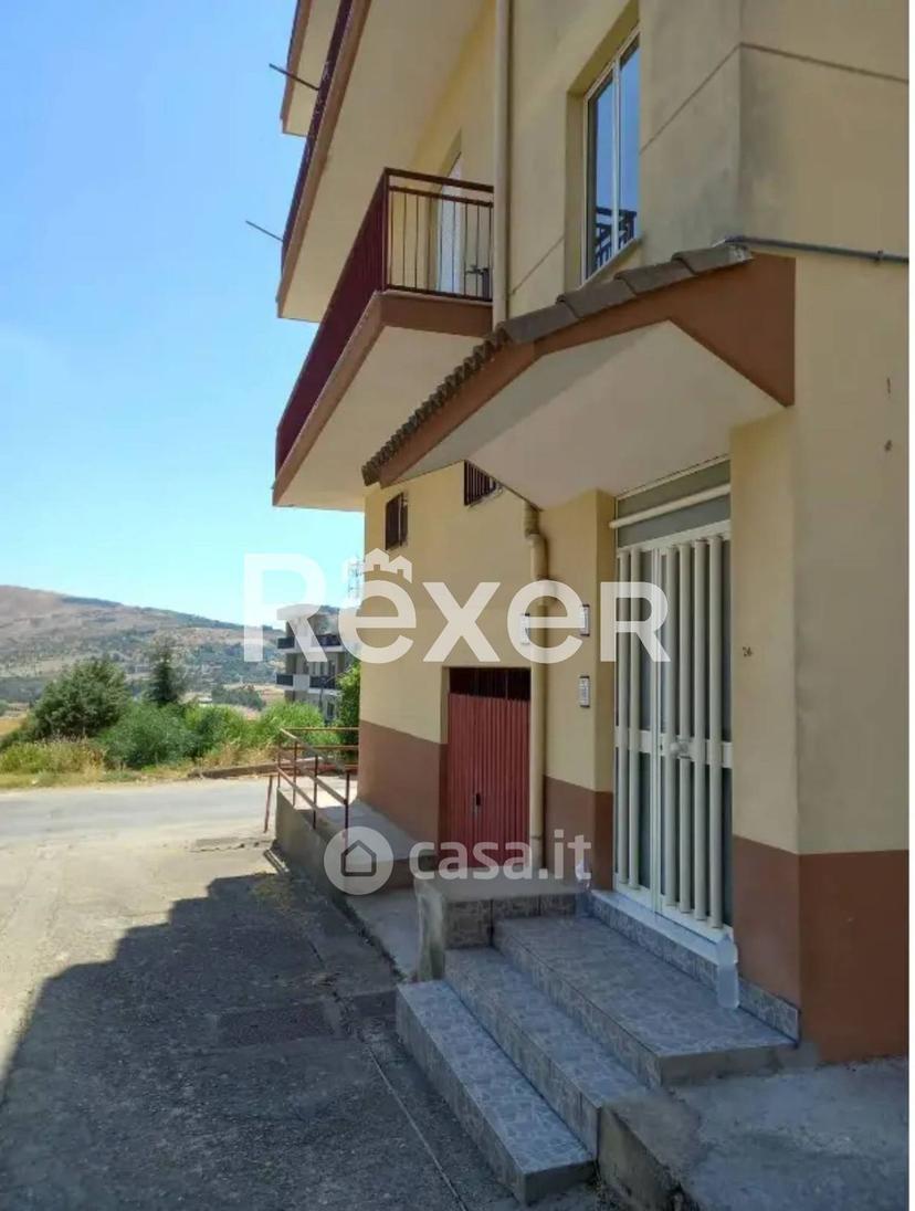 Appartamento in Via Enrico de Nicola — foto 2 di 10