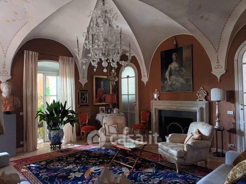 Villa in Via Barzoni — foto 2 di 12