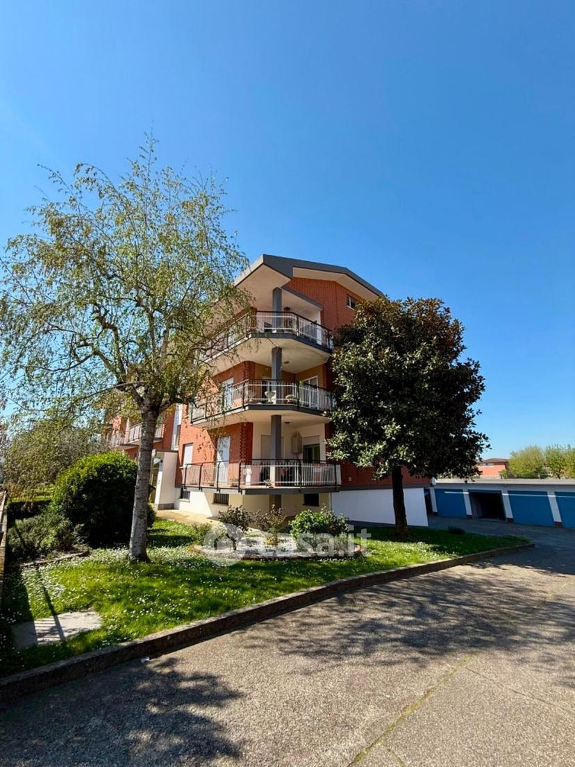 Quadrilocale in Via Graziano 12 — foto 4 di 57