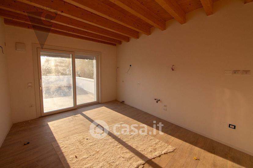 Trilocale in Via Papa Pio XII — foto 2 di 29