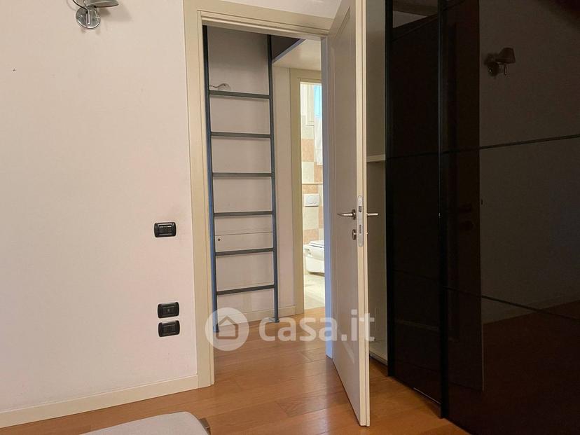 Trilocale in Piazza Giuseppe Garibaldi 5 — foto 3 di 33