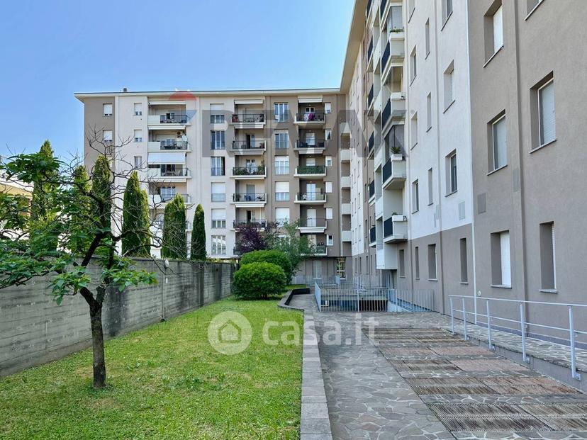 Appartamento in Via F. Corridoni 42 — foto 11 di 44