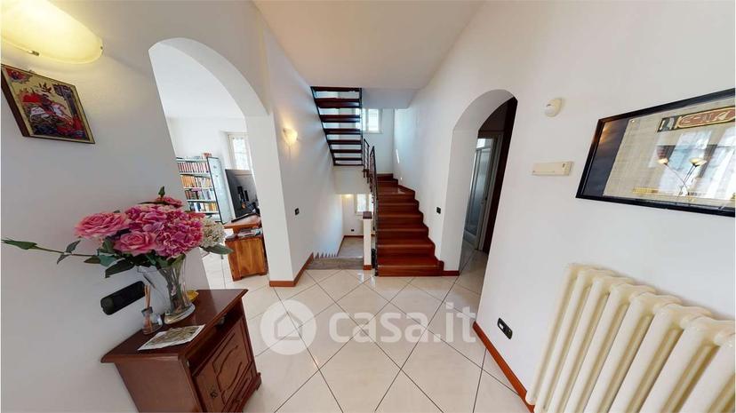 Villa in Via Goffredo Mameli — foto 14 di 36