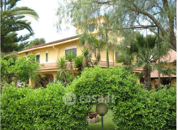 Villa in Viale Regina Margherita — foto 24 di 32