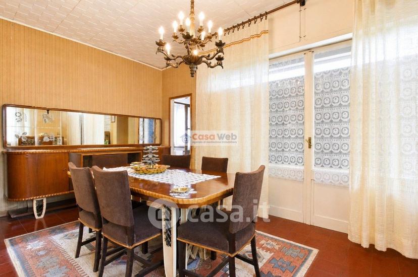 Villa in Via Cadorna 10 — foto 18 di 28