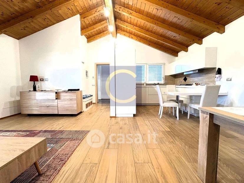 Villa in Via G. Leopardi — foto 4 di 22