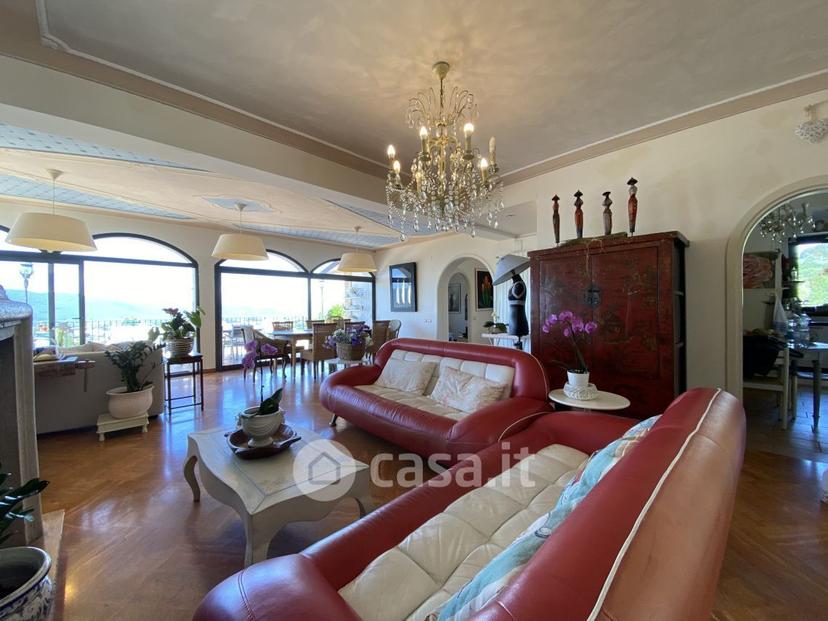 Villa in Castelnuovo — foto 10 di 72