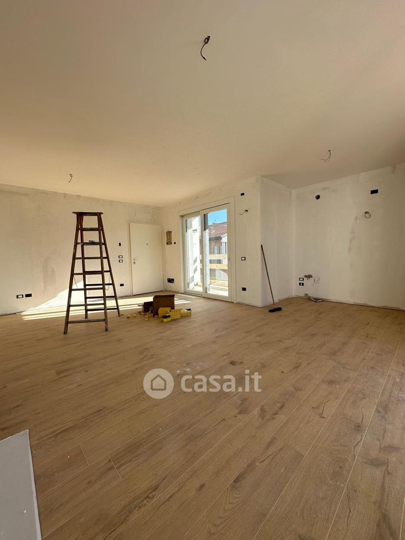 Trilocale in Via Ernest Hemingway — foto 21 di 29