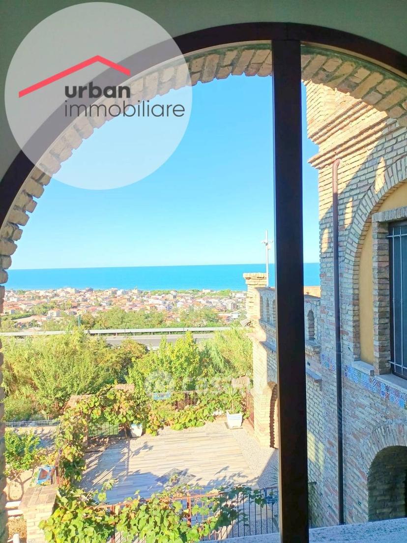 Villa in Via San Pietro — foto 11 di 16