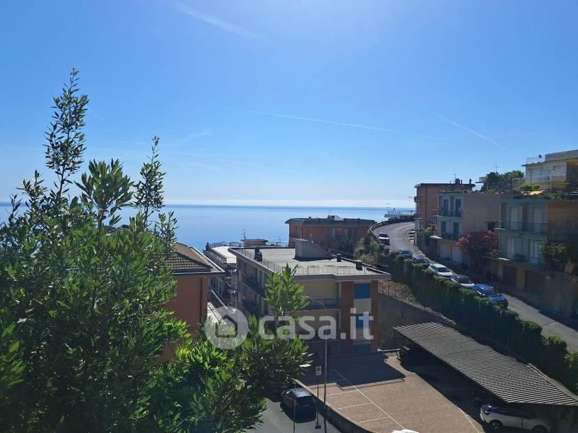 Quadrilocale in Via Colla Micheri — foto 15 di 25