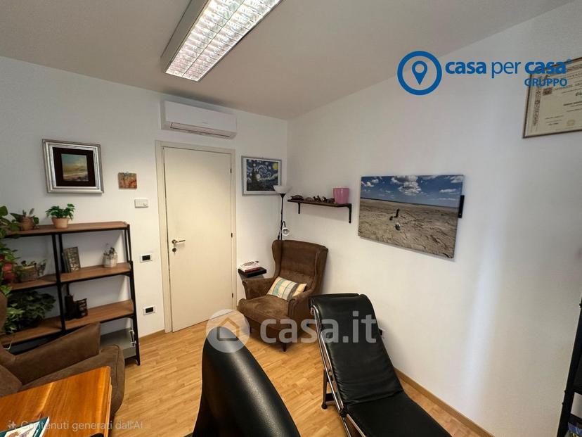 Appartamento in Via Trento 4 -16 — foto 12 di 28