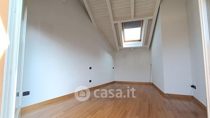 Trilocale in Piazza Giuseppe Garibaldi — foto 42 di 49